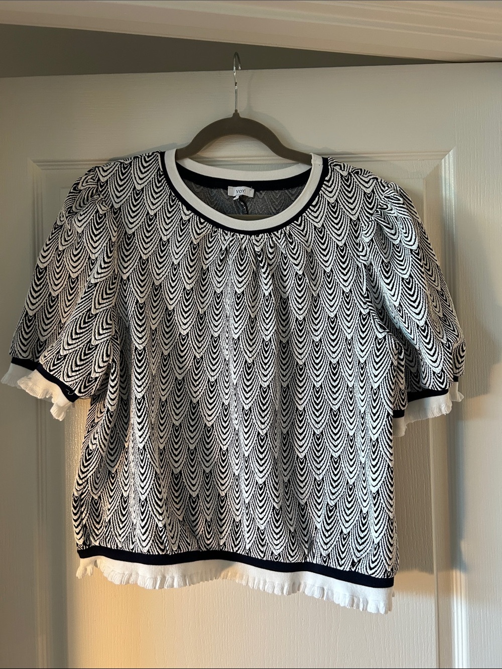 Black & Navy Patterned Short-Sleeve Knit Top Voy